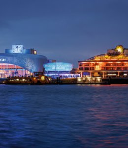 Die Stage Musicaltheater am Hamburger Hafen © Stage Entertainment/Morris Mac Matzen