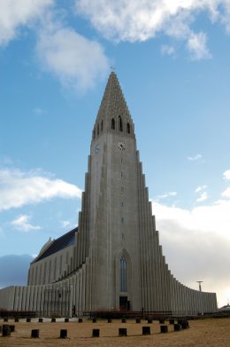 © Scratch Video-shutterstock.com/2013