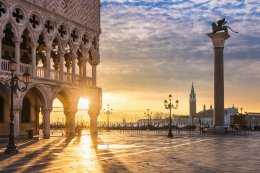 © Mapics - stock.adobe.com