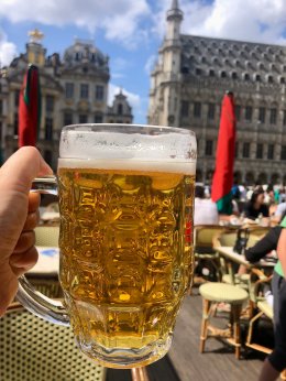 &copy; keremberk - stock.adobe.com