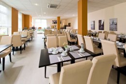 &copy; Achat Hotels